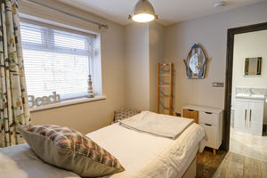 Photo 7- click for photo gallery